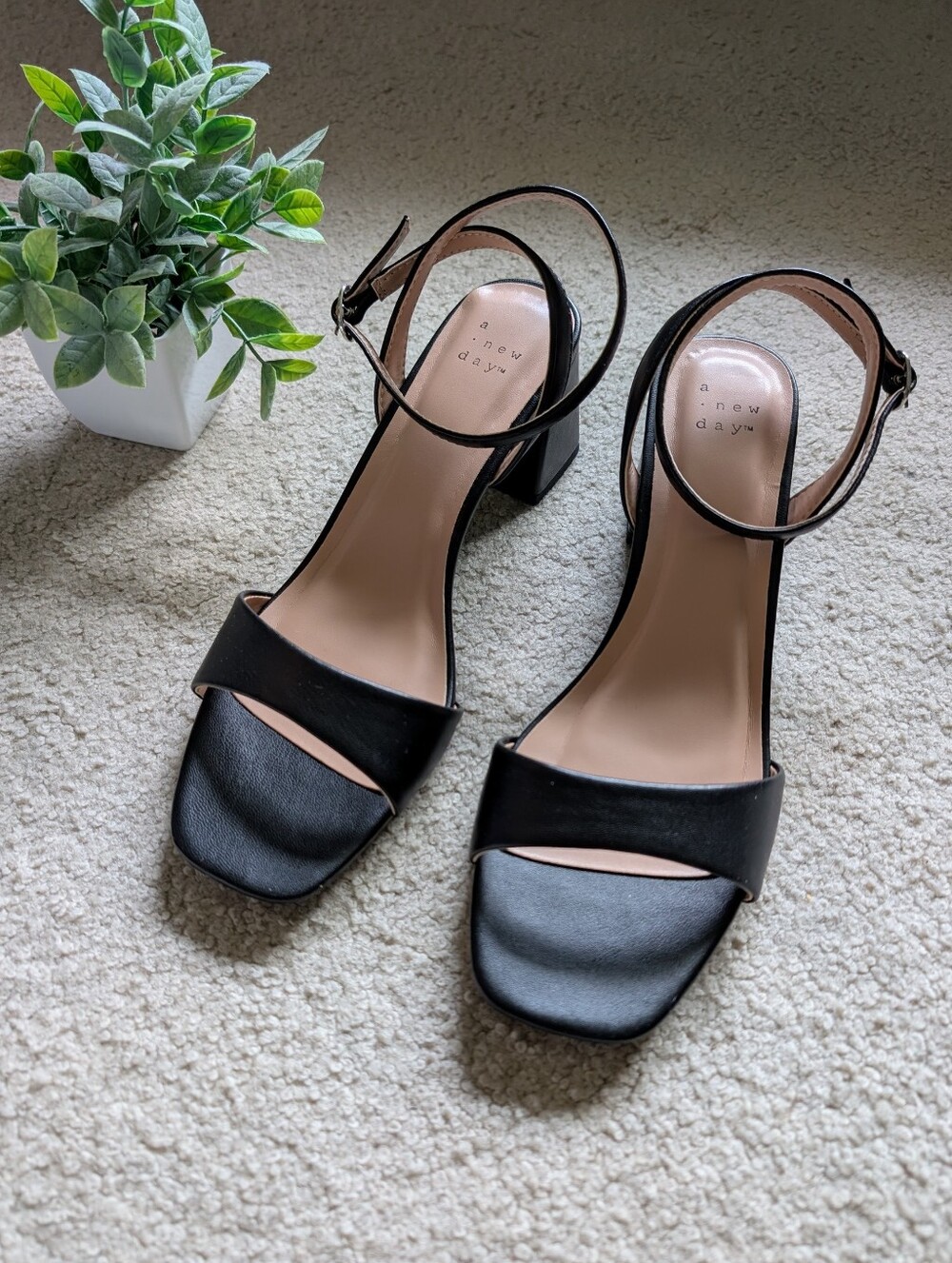 A New Day Black Block Heel Ankle-Strap Sandals Size 8.5